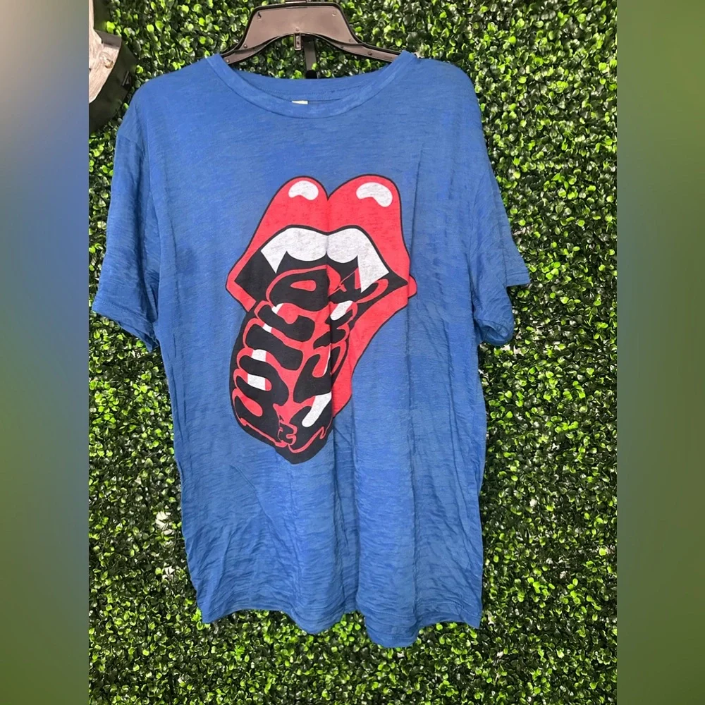Navy “Wild” blue T-shirt - Picture 1 of 3